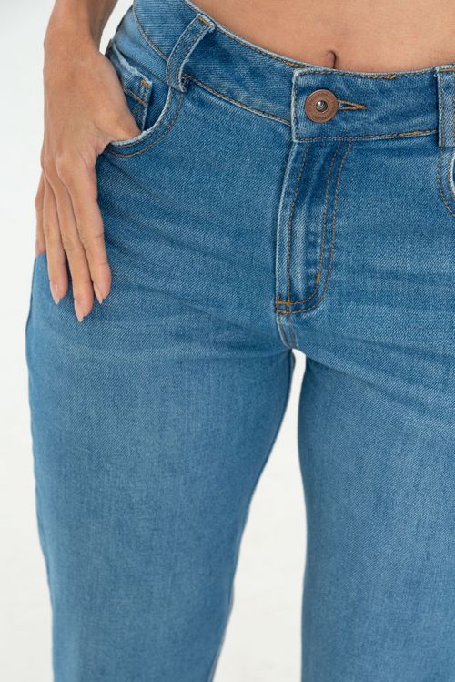 JEANS MOM TONO MEDIO