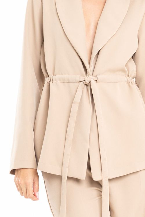 CHAQUETA LARGA CON SOLAPA