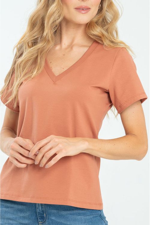 CAMISETA ESCOTE V