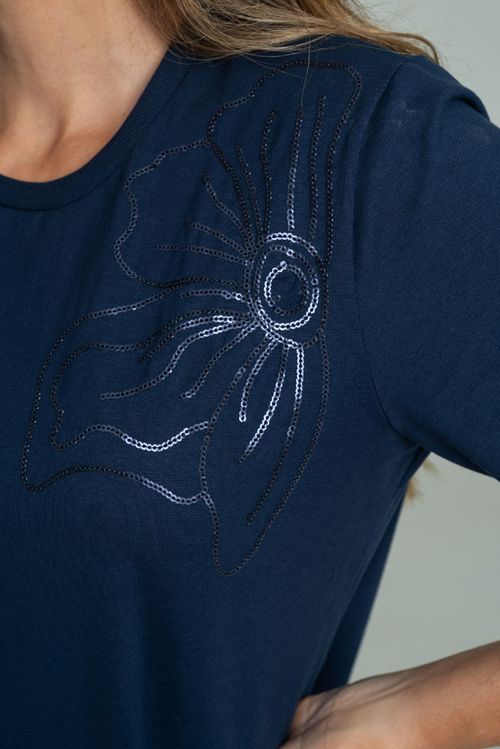 CAMISETA FLOR BORDADA